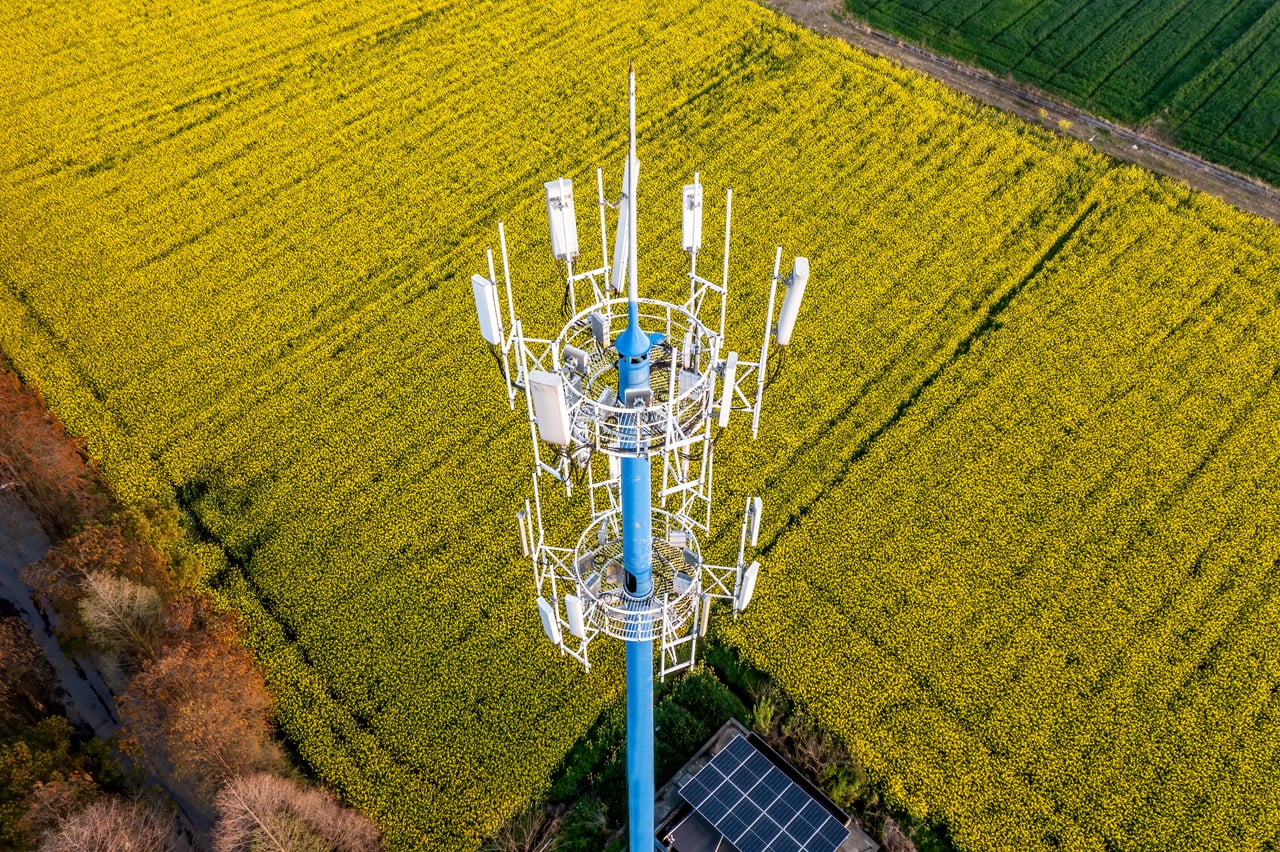 Cutting-Edge Infrastructure with Global Connectivity